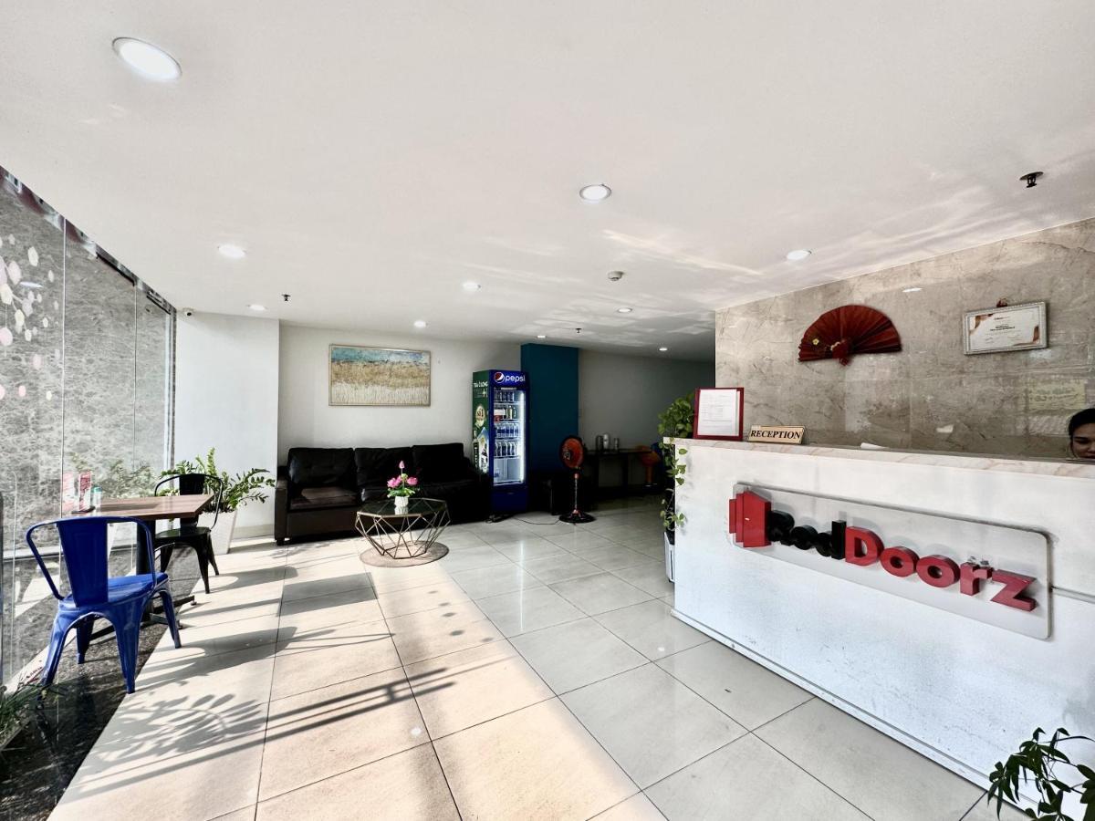 The Jade Hotel Near Tan Son Nhat Airport Ho Chi Minh-staden Exteriör bild